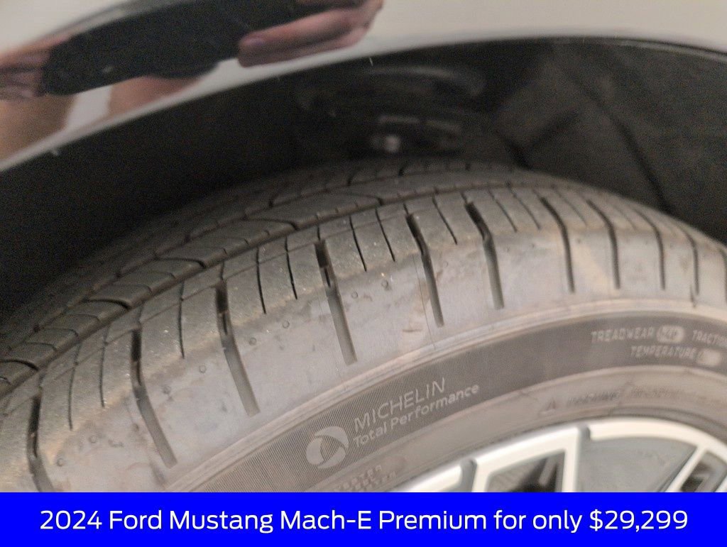 Certified 2024 Ford Mustang Mach-E Premium image 18