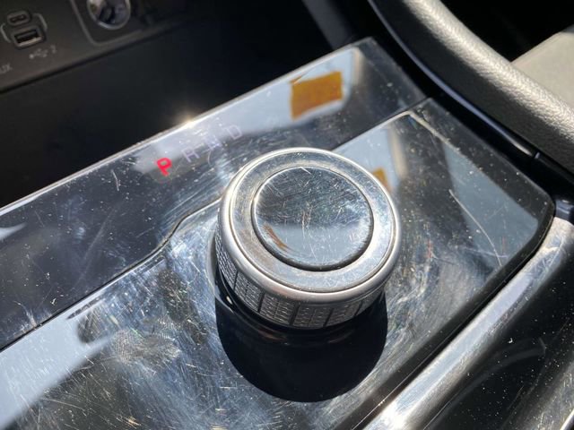 Used 2023 Jeep Grand Cherokee Laredo AWD/4WD image 23