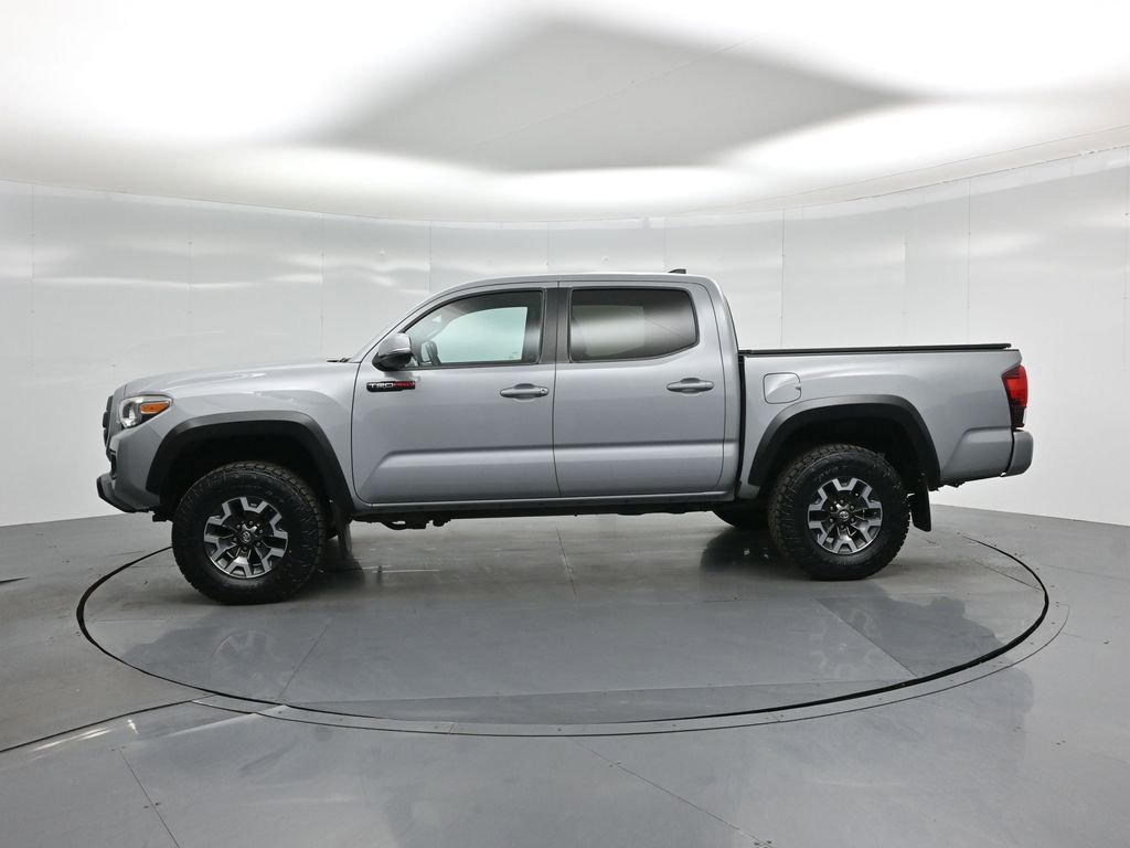 Used 2018 Toyota Tacoma TRD Off-Road image 24
