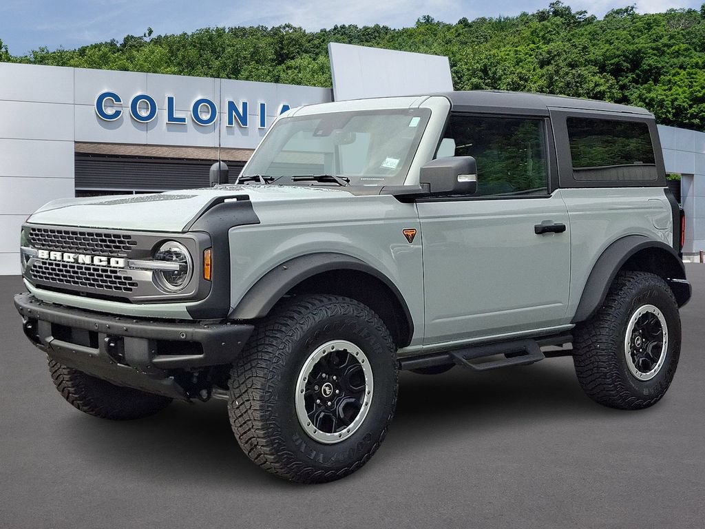 Certified 2023 Ford Bronco Badlands AWD/4WD image 3