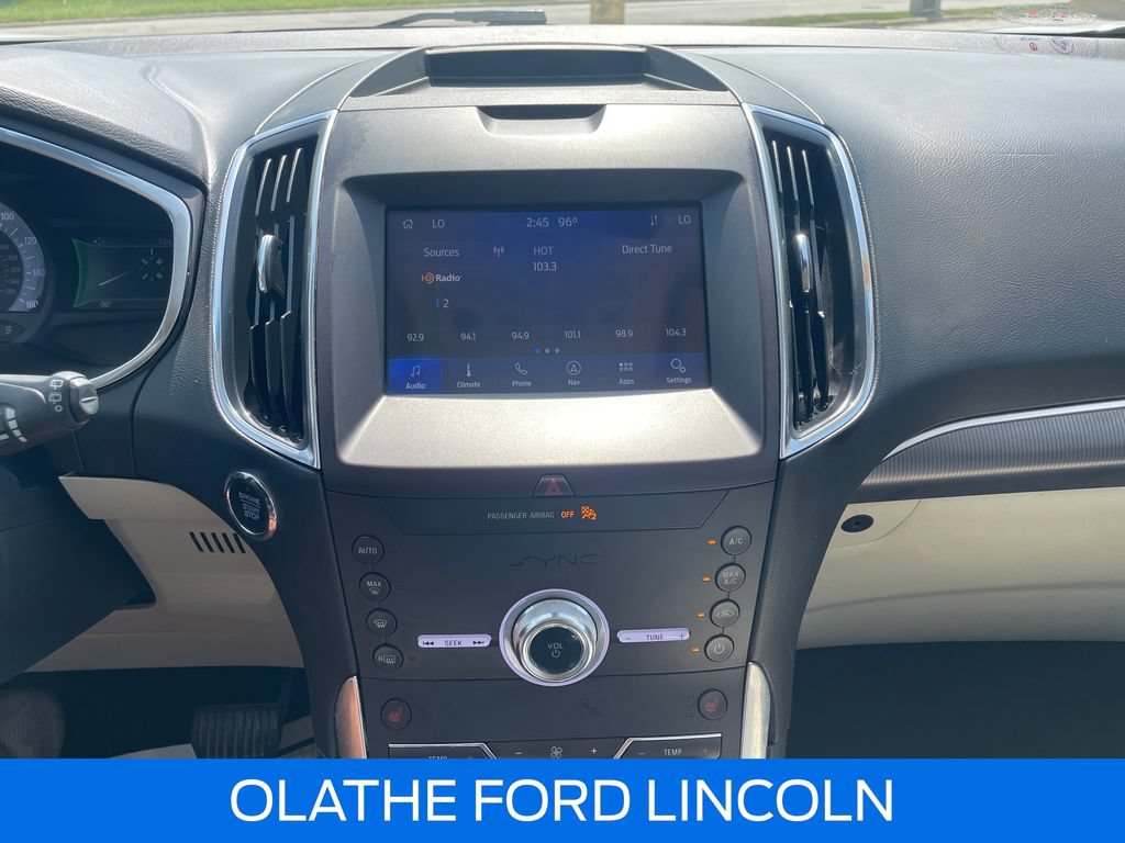 Certified 2020 Ford Edge Titanium AWD/4WD image 25