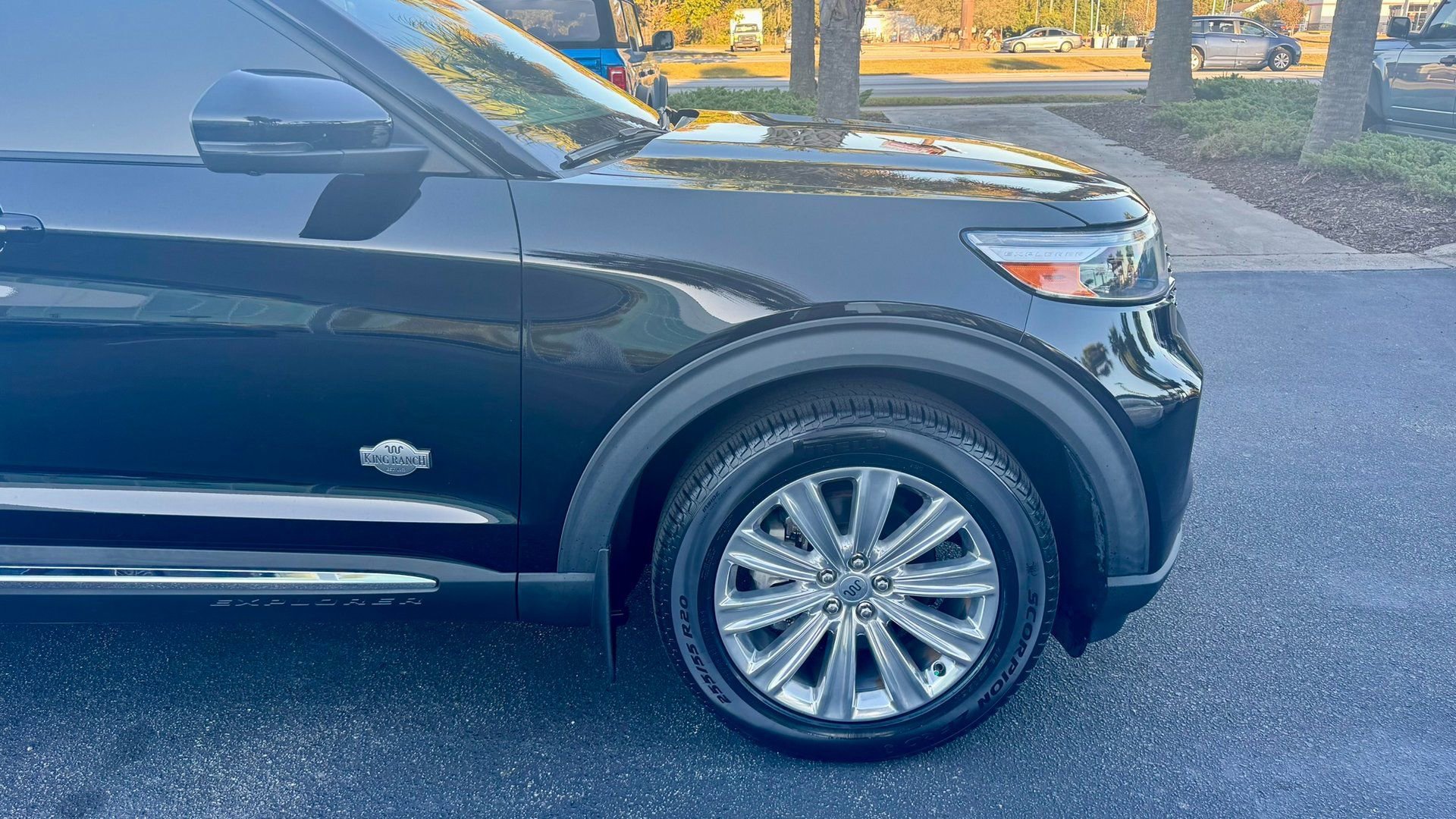Certified 2021 Ford Explorer King Ranch w/ Premium Technology Package image 3