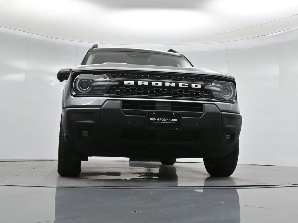 Certified 2025 Ford Bronco Sport Outer Banks w/ Outer Banks Tech Package+ image 30