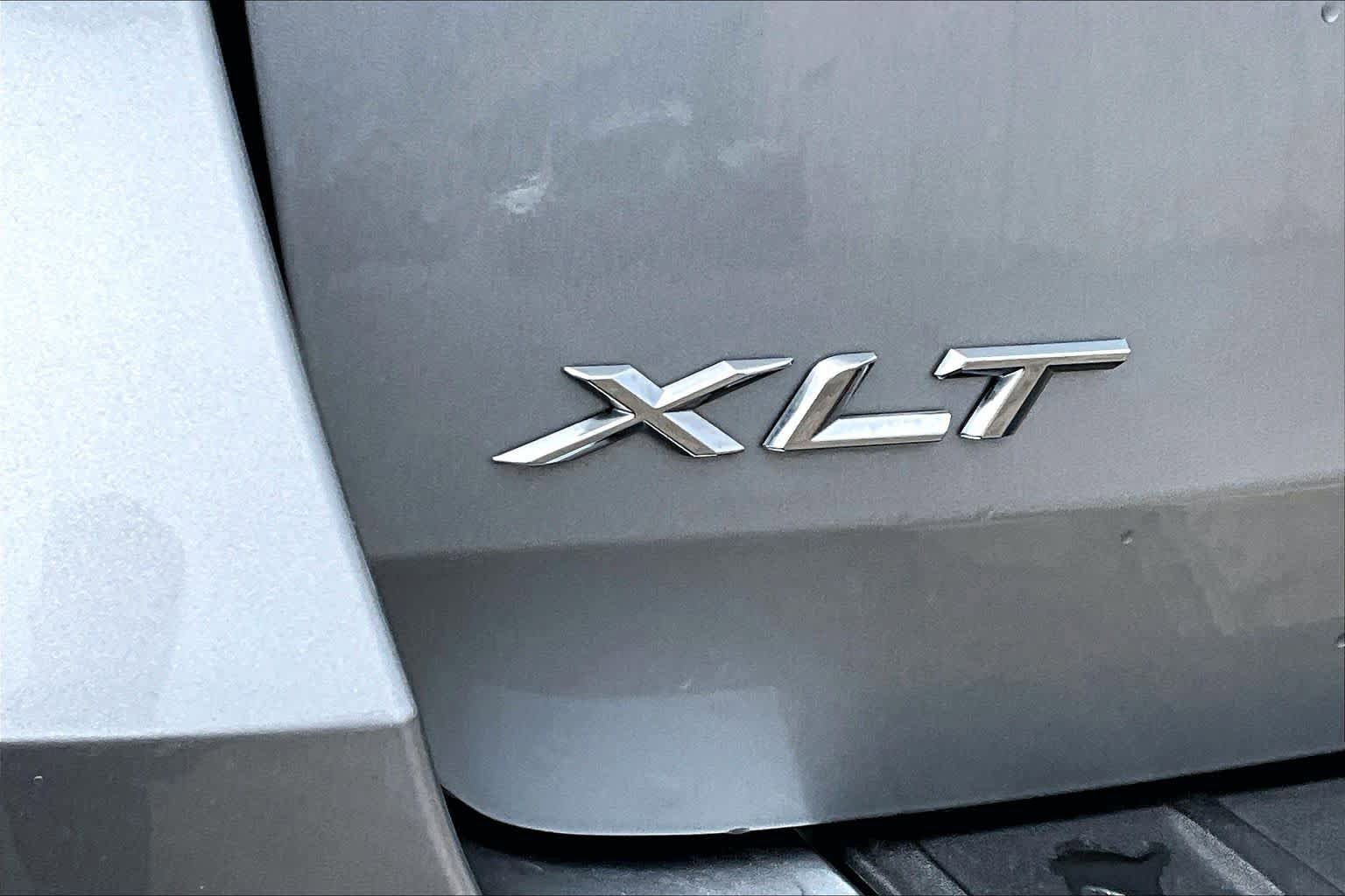 Certified 2023 Ford Explorer XLT w/ Equipment Group 202A RWD image 10
