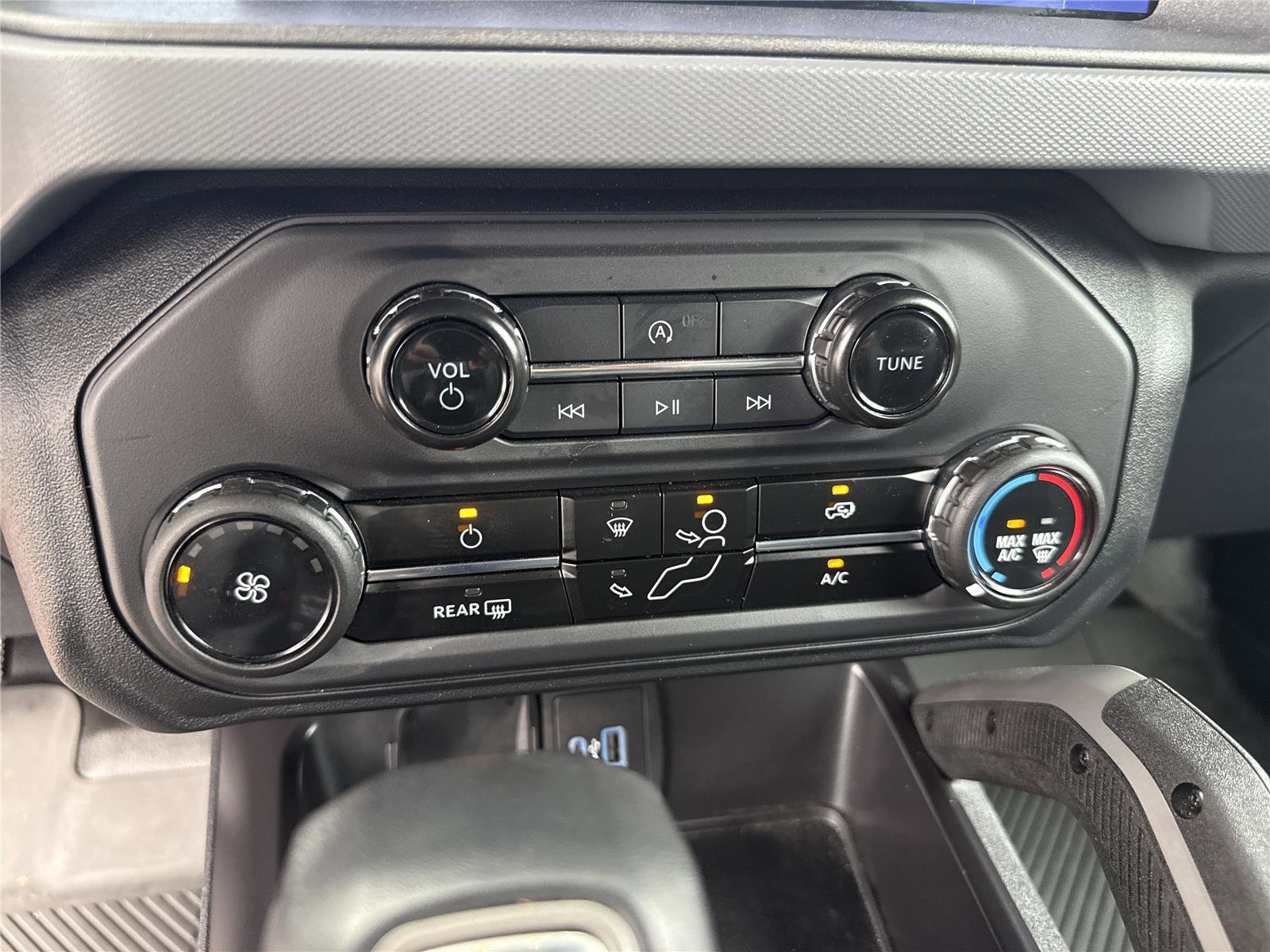 Certified 2024 Ford Bronco Big Bend image 9