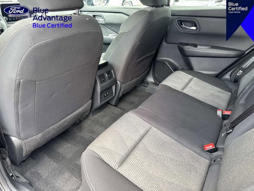 Used 2024 Nissan Rogue SV FWD image 12