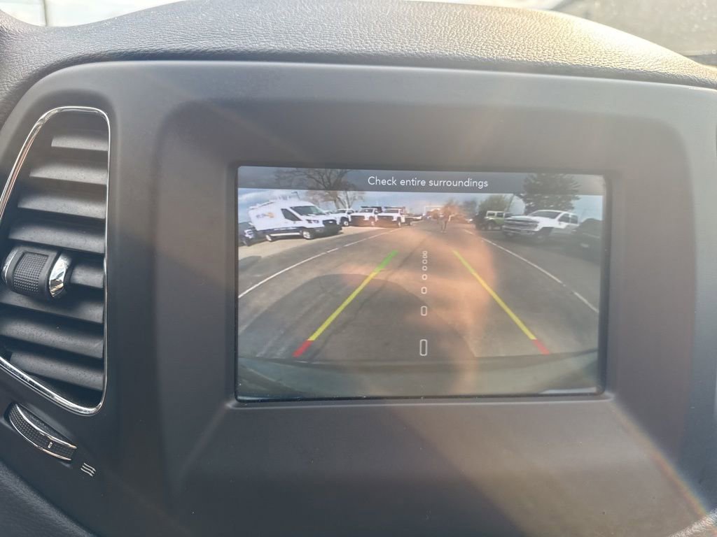 Used 2019 Jeep Compass Latitude w/ Cold Weather Group image 5