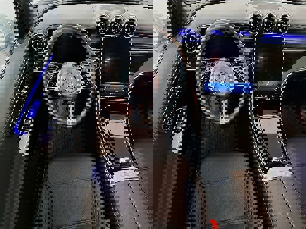 Used 2024 Mercedes-Benz GLC 300 4MATIC image 13