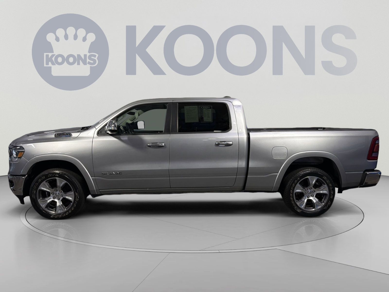 Used 2022 RAM 1500 Laramie AWD/4WD image 2
