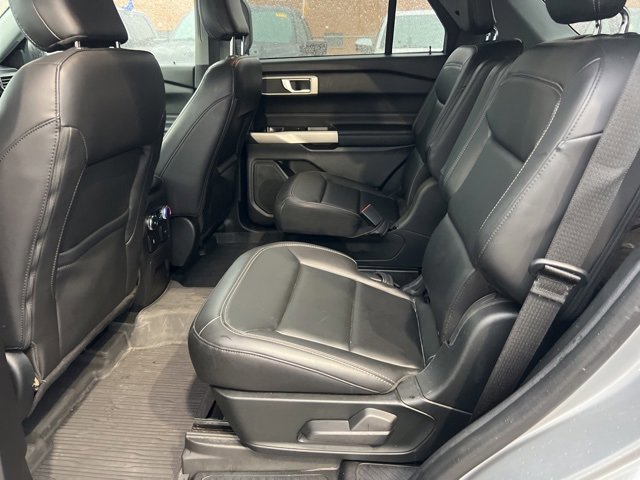 Certified 2022 Ford Explorer XLT w/ Equipment Group 202A image 23