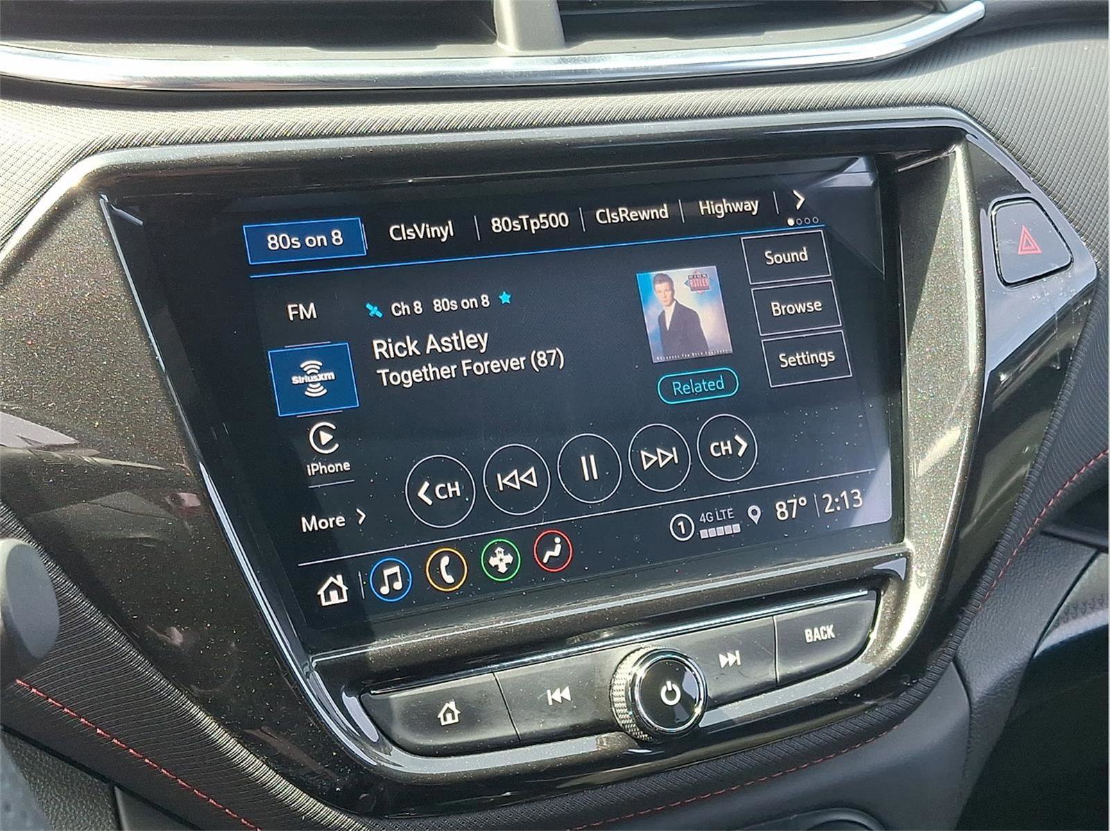 Used 2022 Chevrolet TrailBlazer RS w/ Technology Package image 39