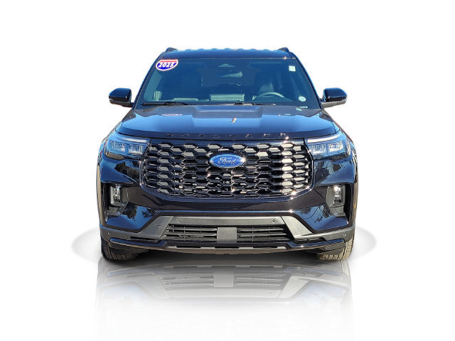 Certified 2025 Ford Explorer ST-Line AWD/4WD image 2