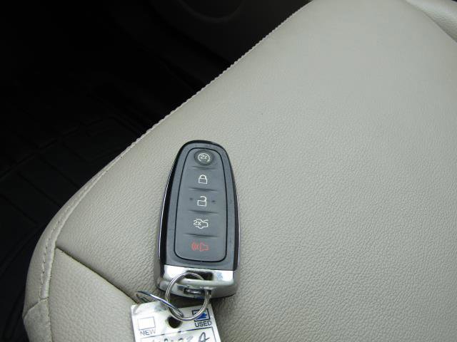 Certified 2017 Ford Escape Titanium w/ Equipment Group 301A image 30