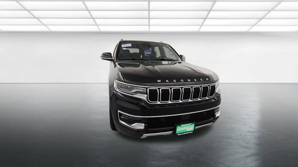 Used 2024 Jeep Wagoneer L Series II w/ Flexible Seating Group image 2