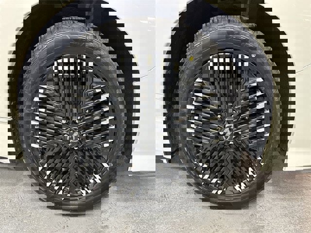 Used 2023 Nissan Leaf SV Plus image 2