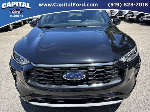 Certified 2024 Ford Escape ST-Line Select w/ Tech Pack #2 AWD/4WD image 10