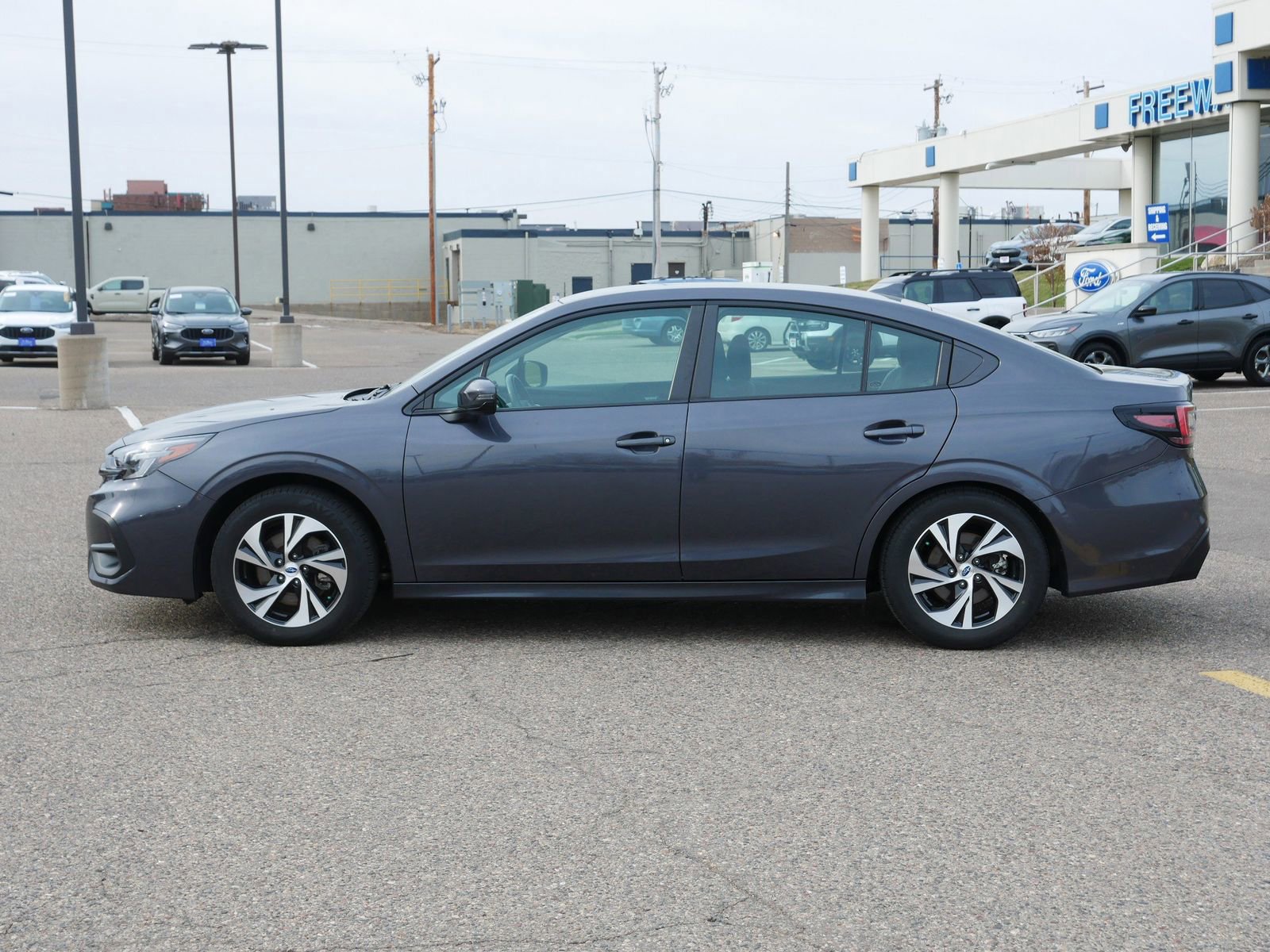 Used 2024 Subaru Legacy Premium image 3