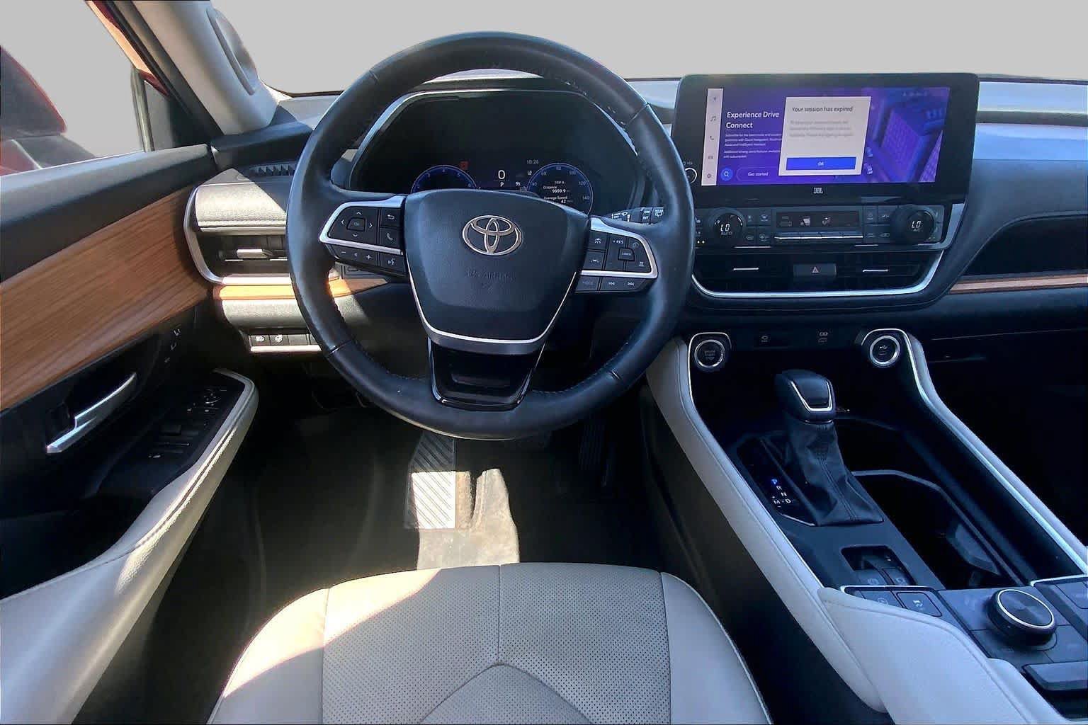 Used 2024 Toyota Grand Highlander AWD image 6