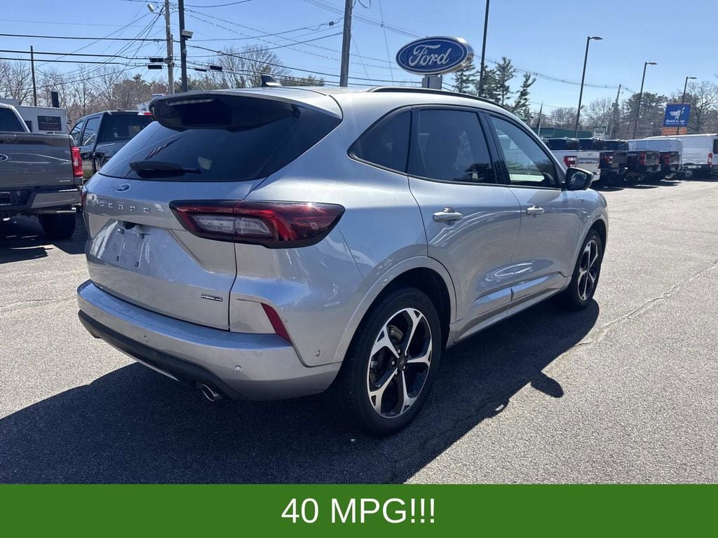 Certified 2023 Ford Escape ST-Line Elite w/ Premium Technology Package AWD/4WD image 8