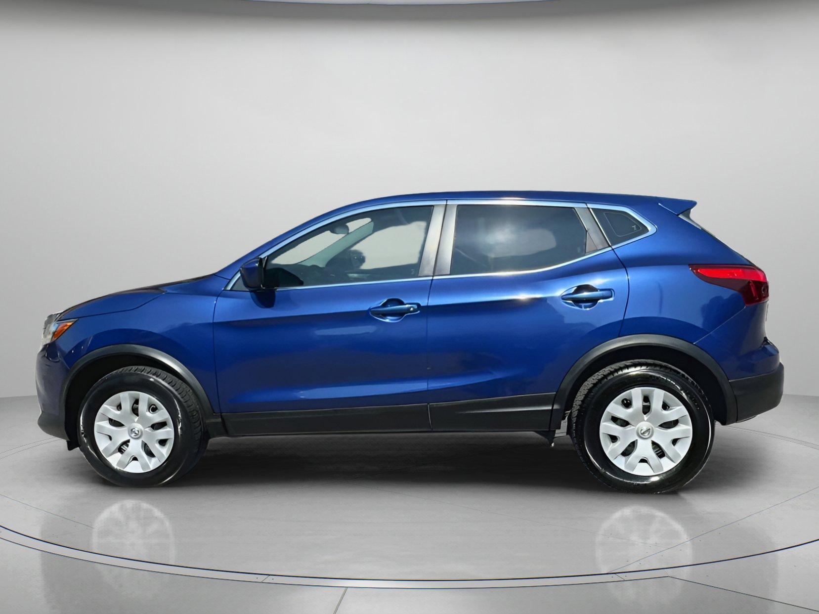 Used 2019 Nissan Rogue Sport S image 17