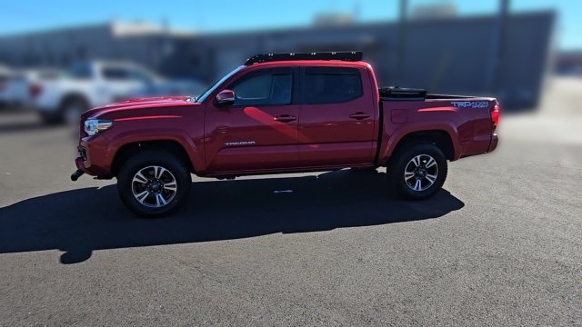 Used 2019 Toyota Tacoma TRD Sport w/ Technology Package AWD/4WD image 6