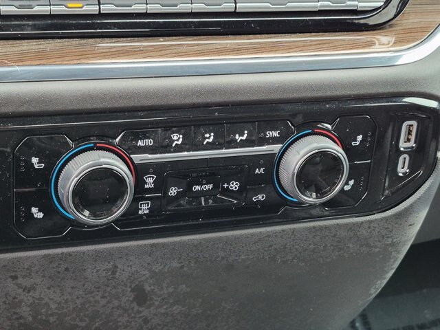 Used 2024 Chevrolet Silverado 1500 LT AWD/4WD image 22