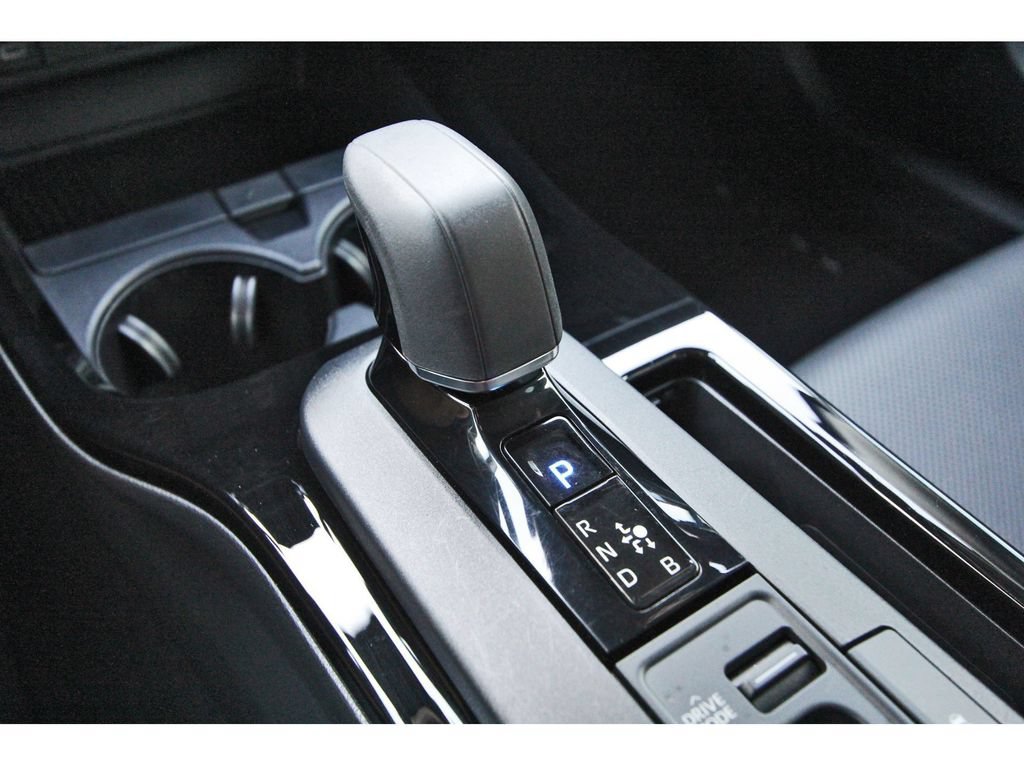 Used 2023 Toyota Prius Limited w/ Limited Premium Package FWD image 26