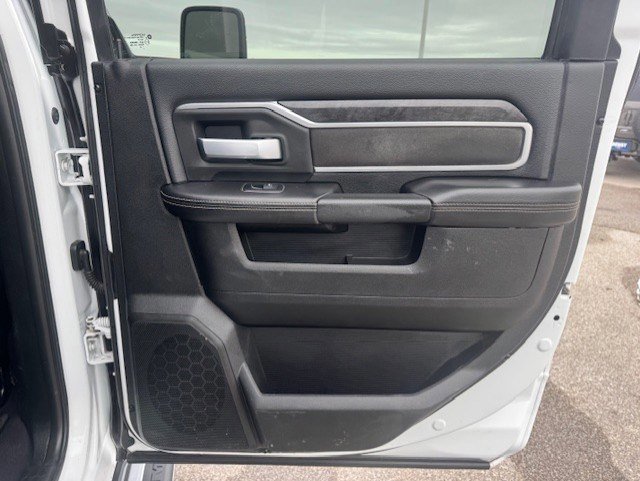 Used 2024 RAM 3500 Big Horn image 32