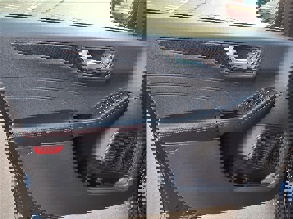 Certified 2023 Ford Escape ST-Line image 13