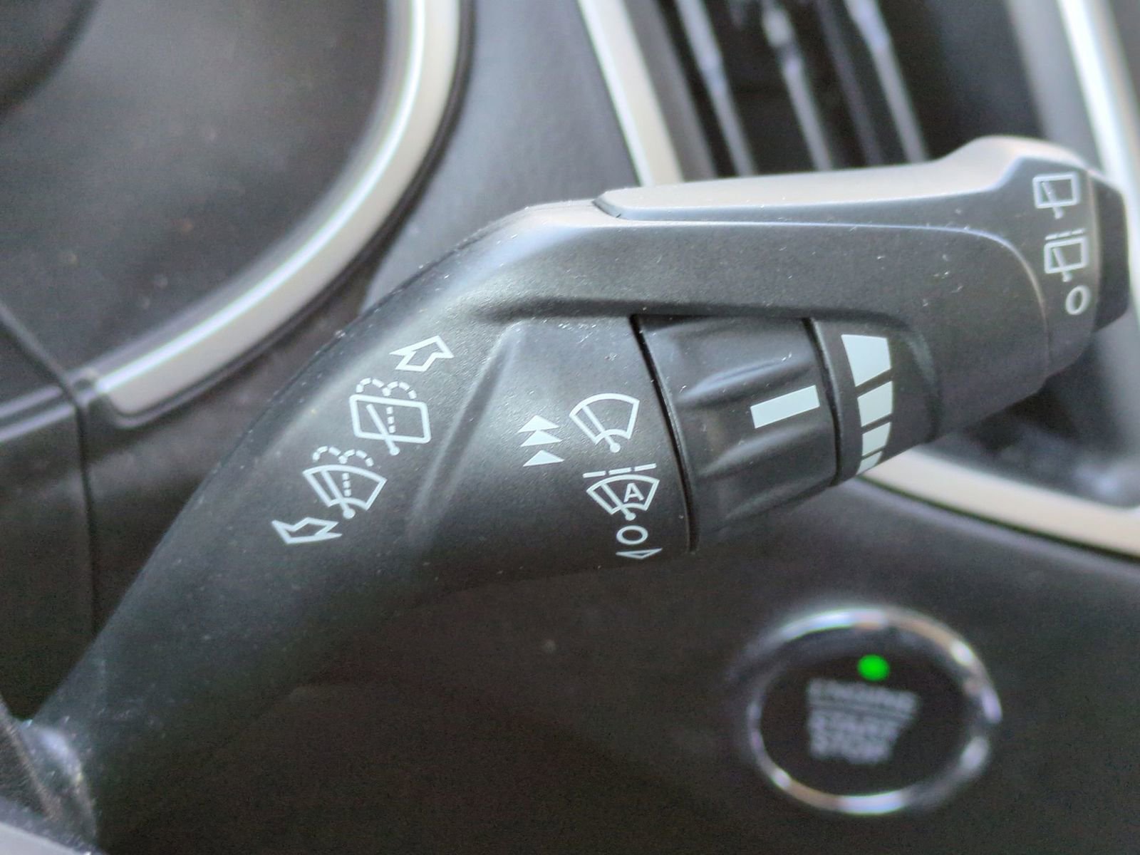 Certified 2019 Ford Edge SEL w/ Equipment Group 201A image 32