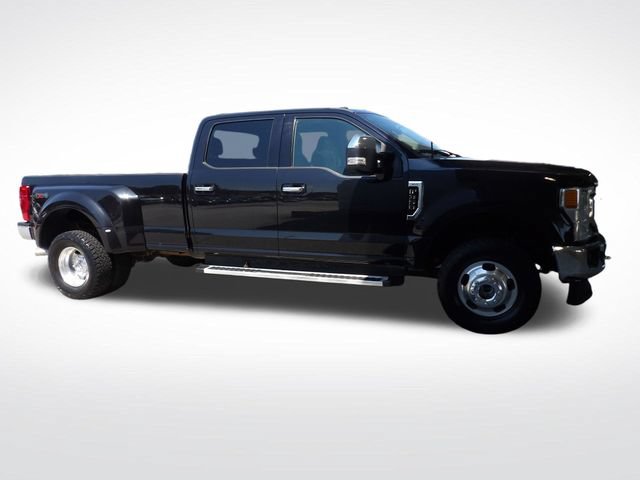 Certified 2022 Ford F350 XLT w/ XLT Premium Package AWD/4WD image 15