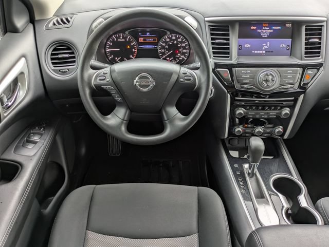 Used 2020 Nissan Pathfinder S FWD image 11