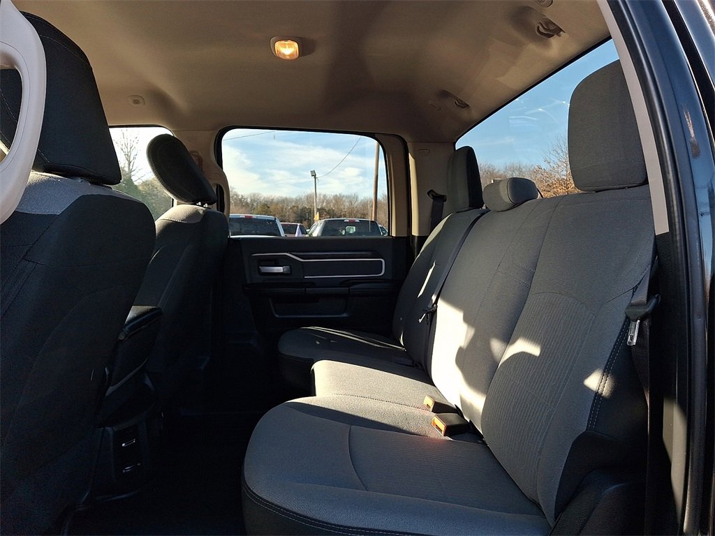 Used 2019 RAM 3500 Big Horn image 11
