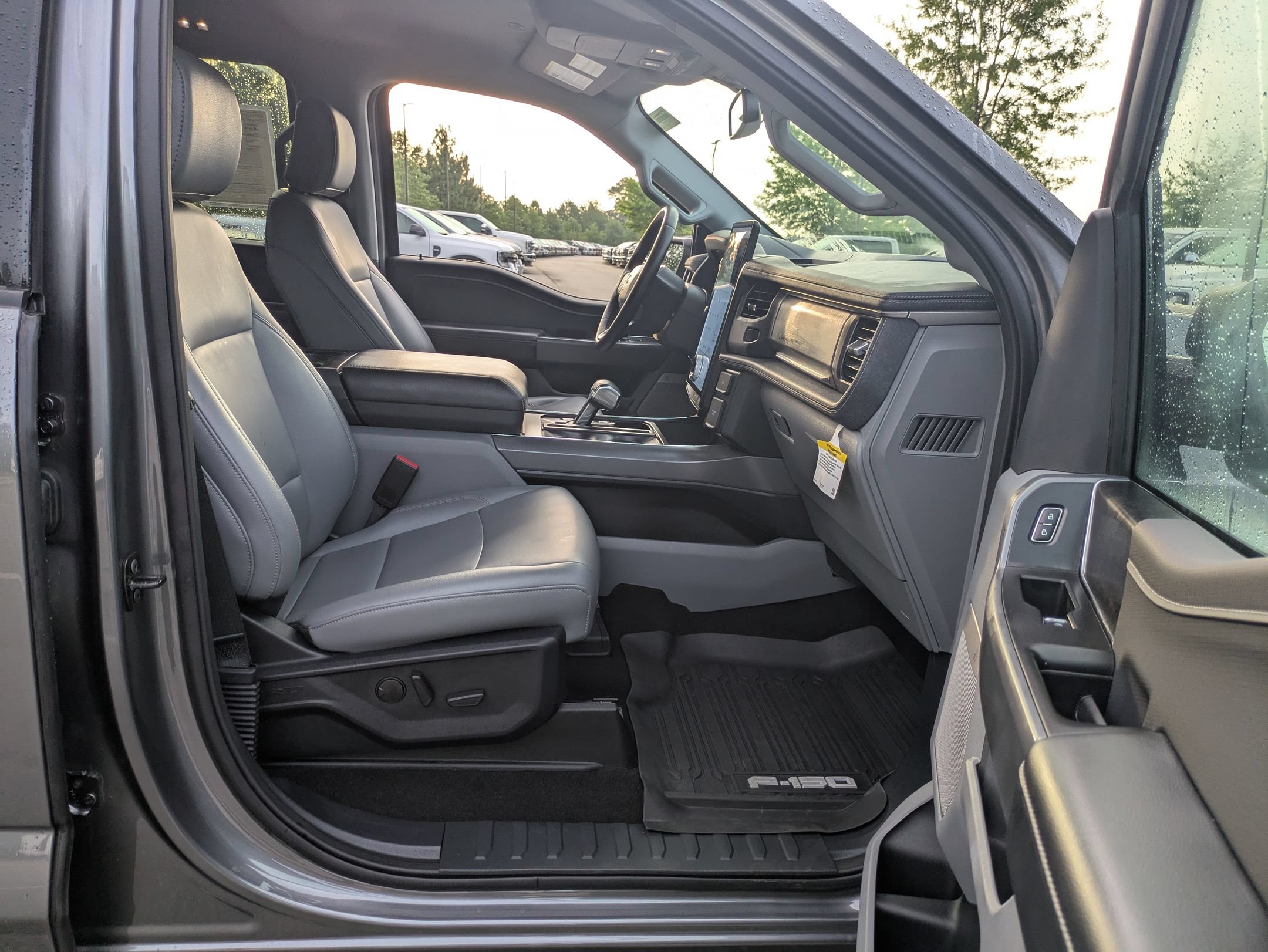 Certified 2025 Ford F150 Lightning Flash AWD/4WD image 42