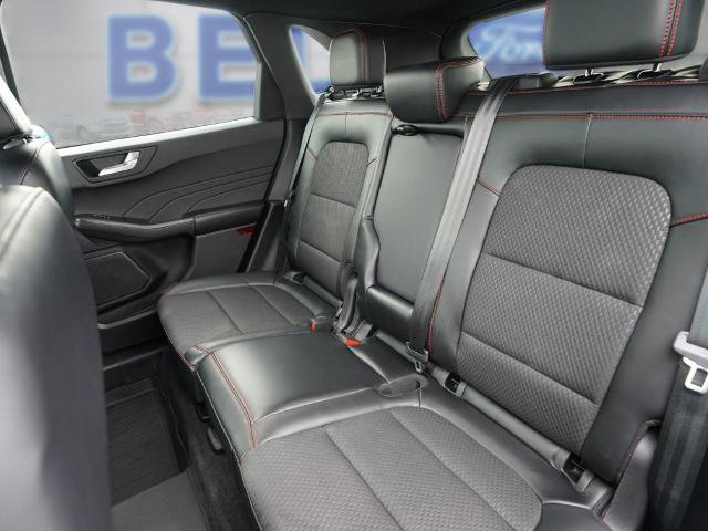 Certified 2023 Ford Escape ST-Line Elite AWD/4WD image 24
