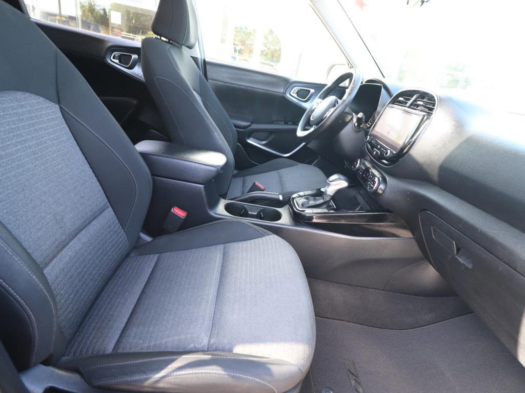 Used 2023 Kia Soul EX FWD image 14