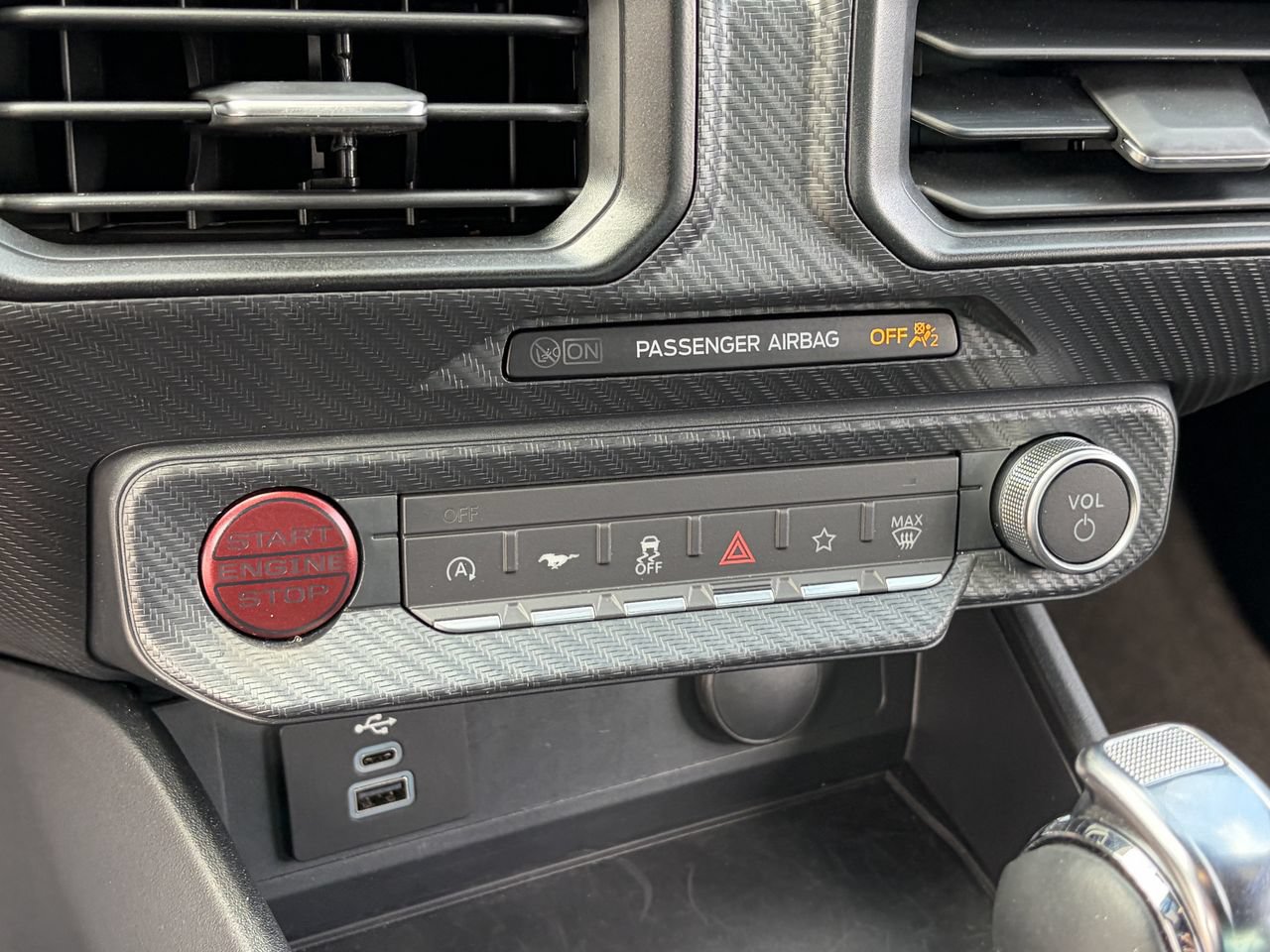 Certified 2024 Ford Mustang Coupe RWD image 25