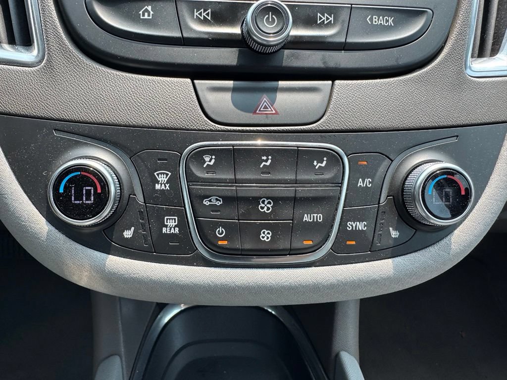 Used 2019 Chevrolet Malibu LT FWD image 21