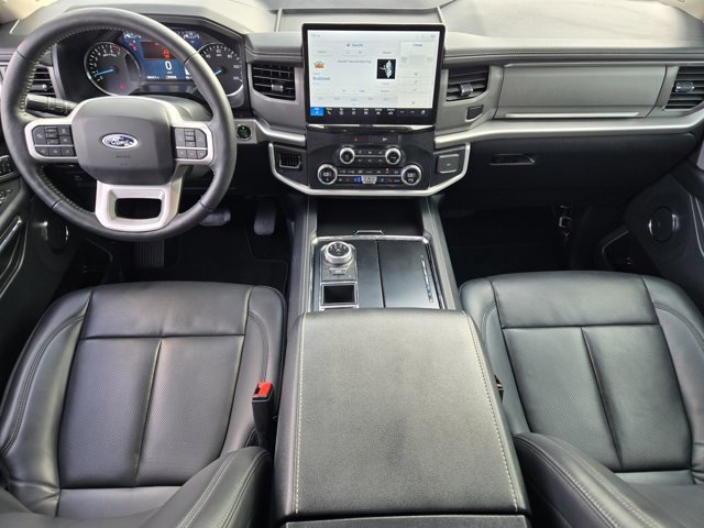 Certified 2022 Ford Expedition XLT image 24