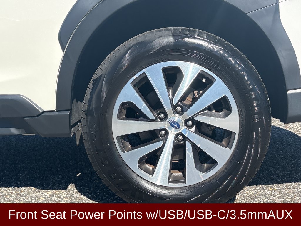Used 2024 Subaru Outback Premium AWD/4WD image 17