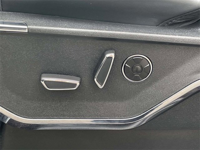 Certified 2022 Ford F150 Platinum w/ Equipment Group 701A High image 14