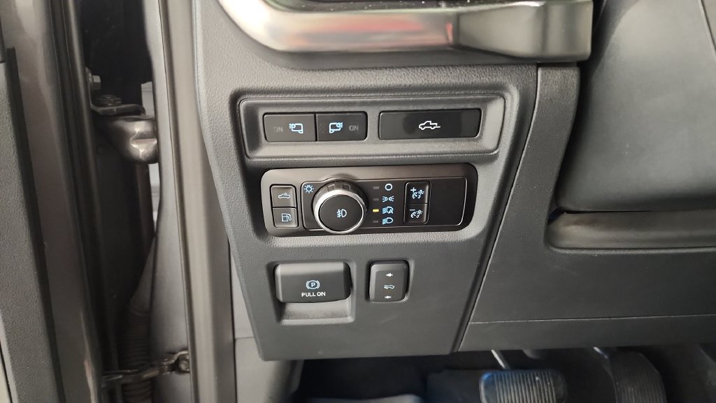Certified 2023 Ford F150 Lariat w/ Equipment Group 502A High AWD/4WD image 28