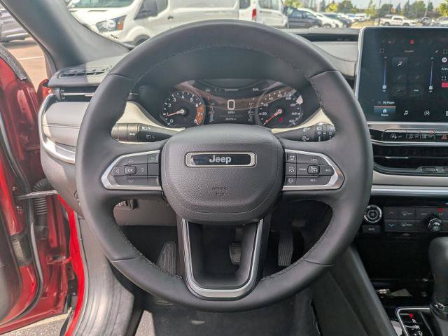 Used 2025 Jeep Compass Limited AWD/4WD image 18
