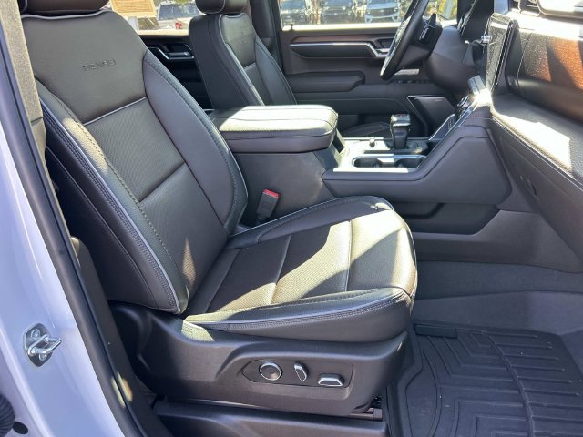 Used 2024 GMC Sierra 1500 Denali AWD/4WD image 30