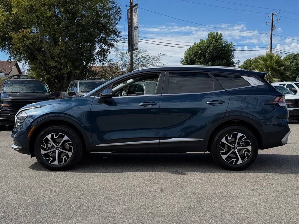 Used 2025 Kia Sportage EX AWD/4WD image 5