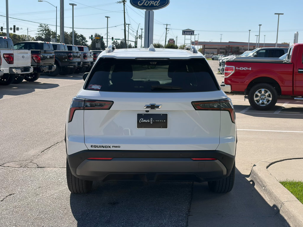 Used 2025 Chevrolet Equinox LT w/ Convenience Package II AWD/4WD image 5