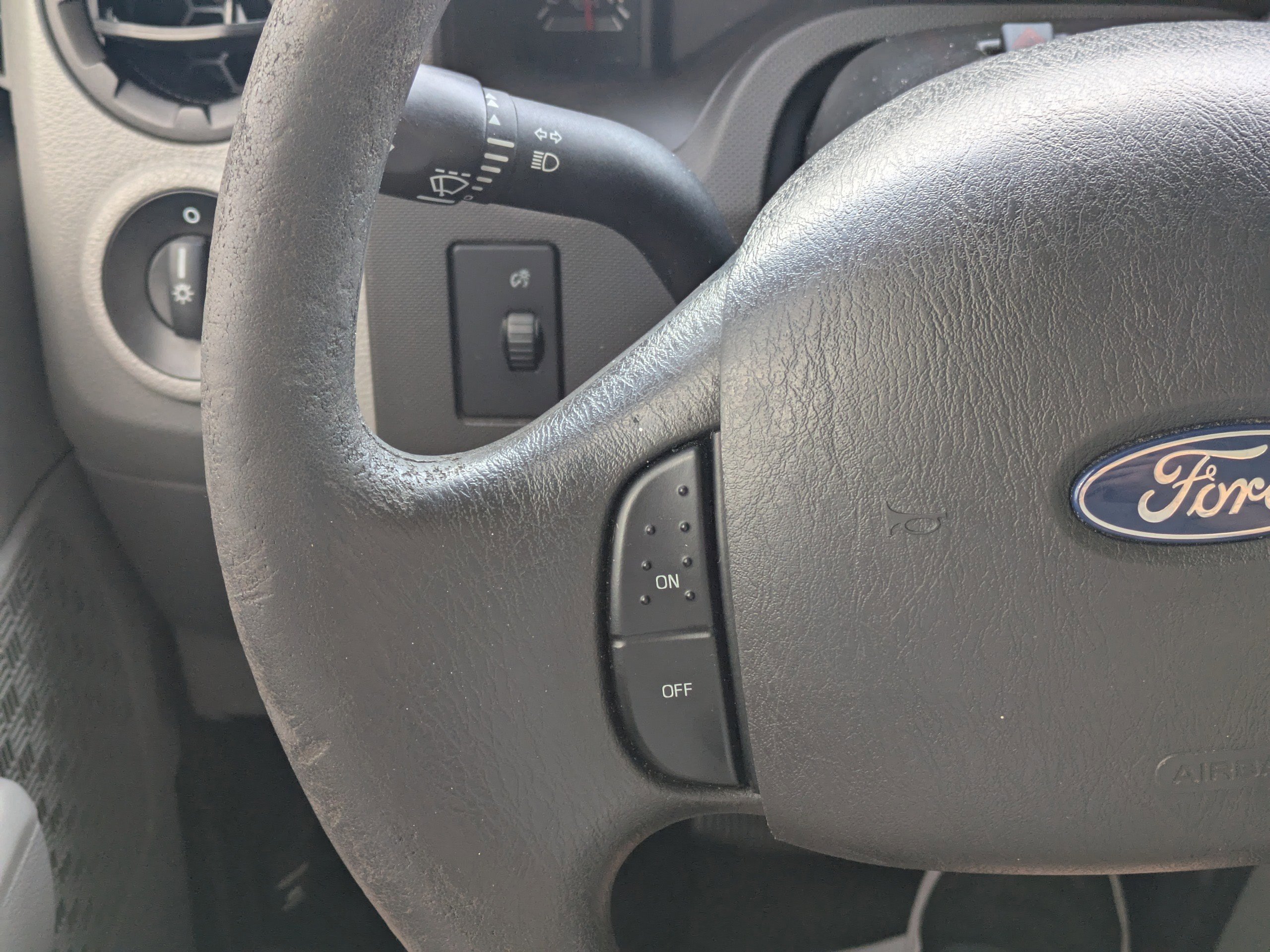 Certified 2017 Ford E-350 and Econoline 350 Super Duty w/ Power Windows & Locks Group image 14