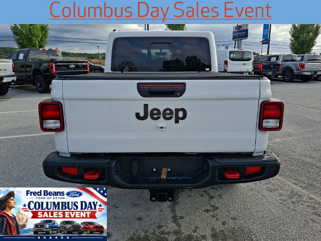 Used 2022 Jeep Gladiator Rubicon w/ Trailer Tow Package AWD/4WD image 9
