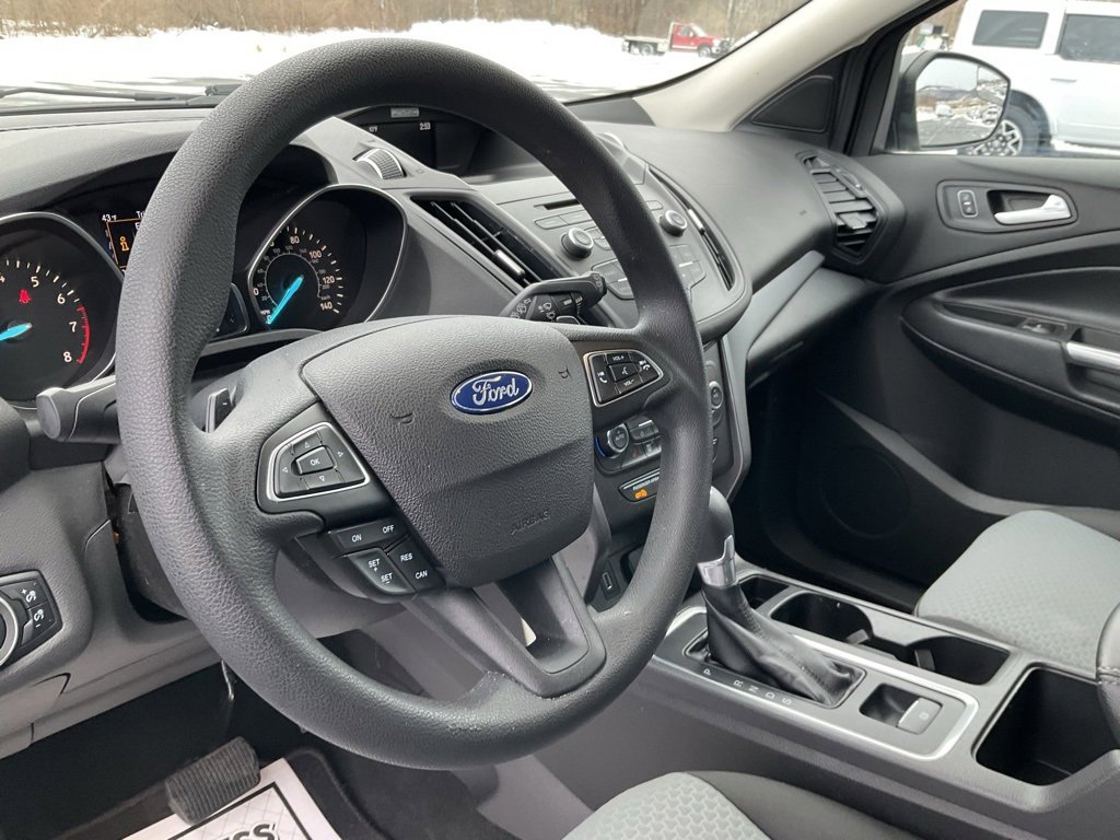 Certified 2017 Ford Escape SE w/ SE Cold Weather Package image 15
