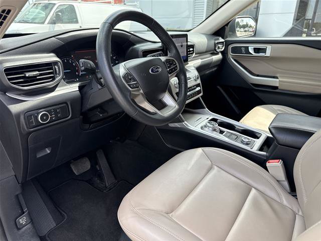 Certified 2023 Ford Explorer XLT w/ Equipment Group 202A AWD/4WD image 27